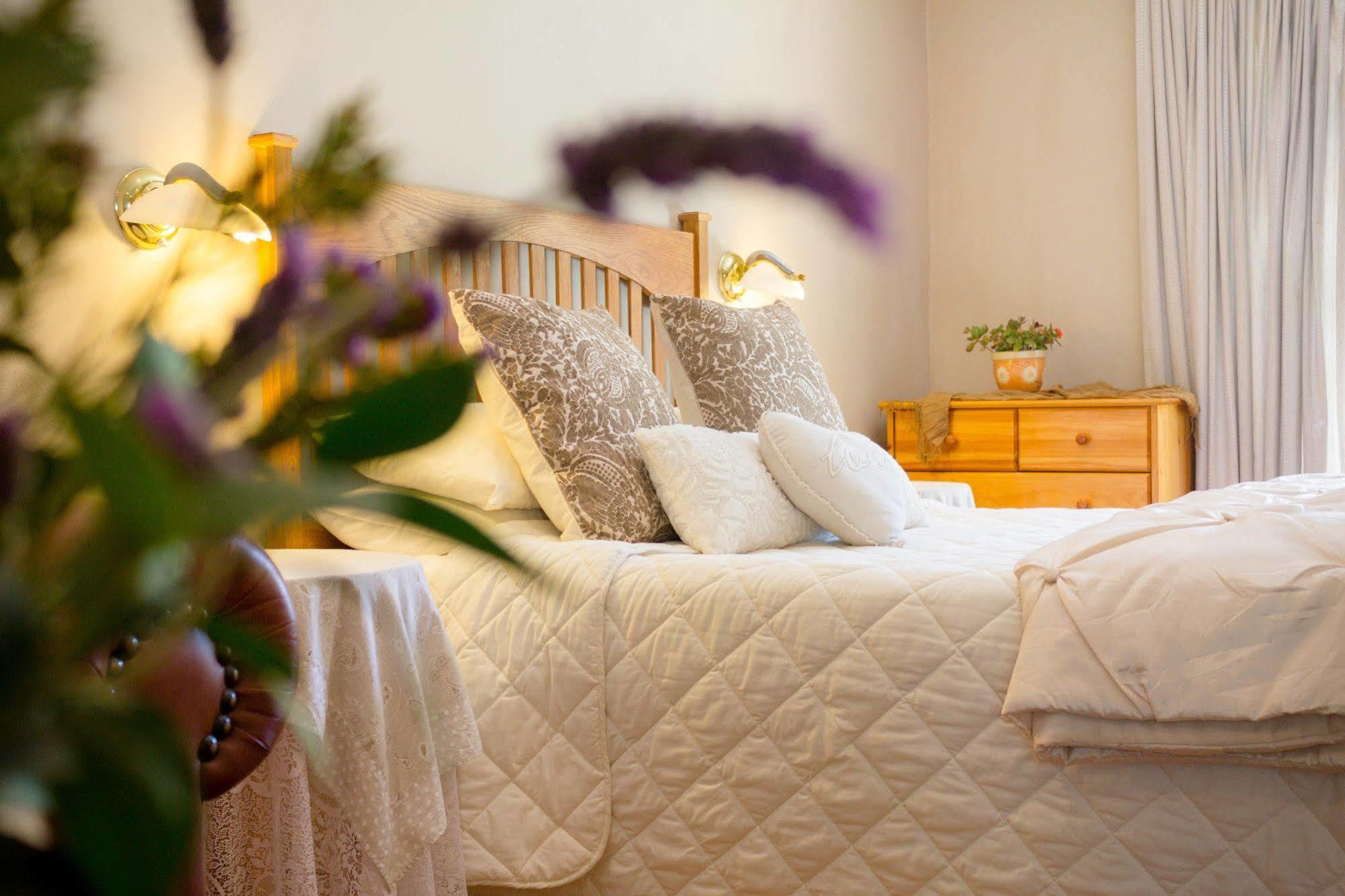 Adley House Bed & Breakfast Oudtshoorn Exterior photo